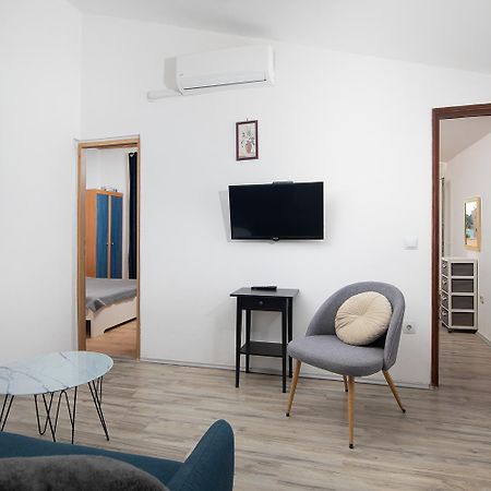 Apartment Majer 2 메덜린 외부 사진